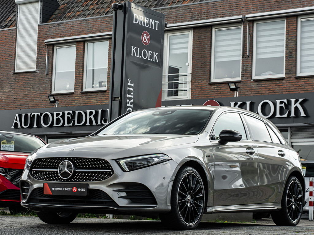 53402771